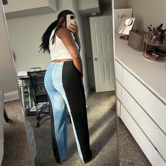 🤍Colorblock Jeans🤍 - Picture 1 of 4